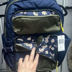 Vera Bradley Women's Cotton Utility Large Backpack Navy Daisy Colorblock. NWT